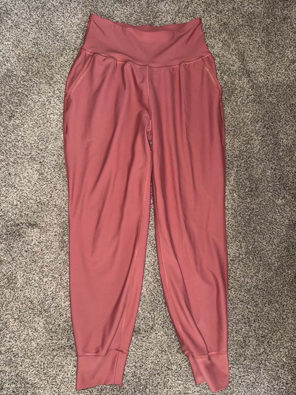 Old Navy Active PowerSoft High-Waisted 7/8 Joggers in Dusty Rose